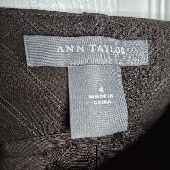 Ann Taylor Brown Pinstripe Wool Blend Dress Pants Size 4 - Picture 6 of 7